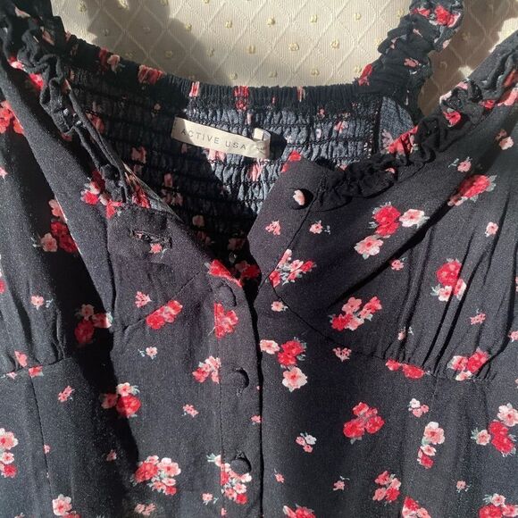 black & Pink Floral Button Down Ruffle tank - Picture 2 of 6